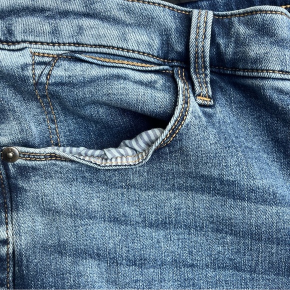 Talbots 14 Petite Denim Jegging  Hampton Wash - Picture 6 of 8